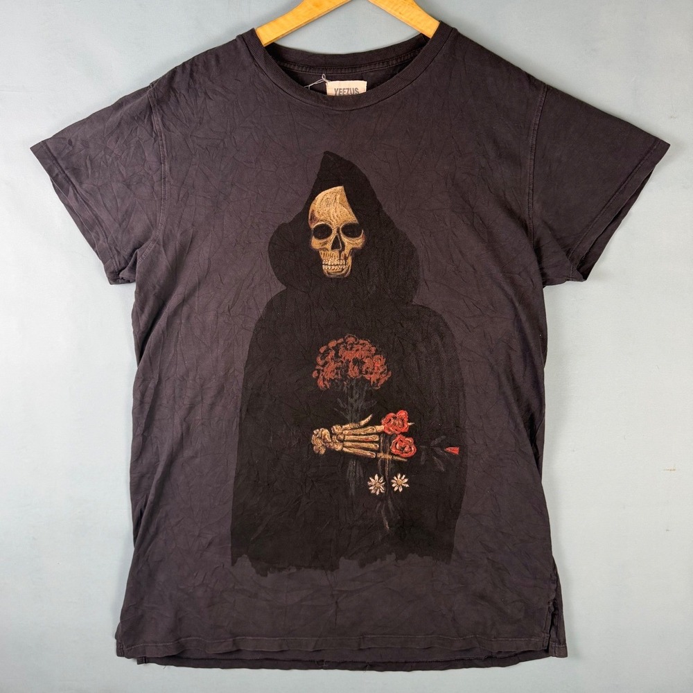 2013 Kanye West Yeezus Mens L Faded Black Grim Reaper Roses Tour T Shirt